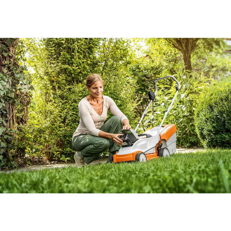 Stihl Akku-Rasenmäher RMA 235.1 / ohne Akku und Ladegerät