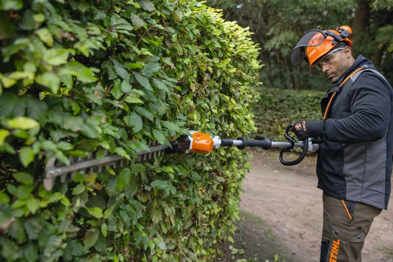 STIHL Akku-Heckenschneider HLA 66, ohne Akku und Ladegerät