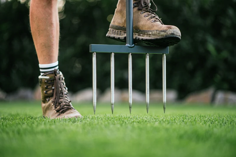 Lawnclaw – Deep Soil Loosener with Solid Tines