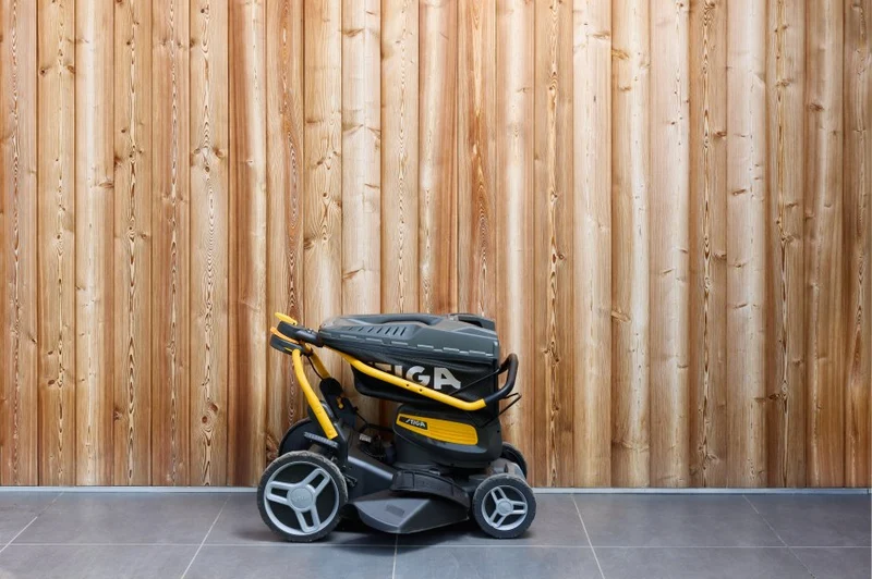 Stiga Akku-Rasenmäher Combi 753e V Kit - inkl. 2x 5 Ah Akku und Ladegerät