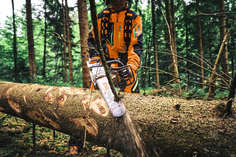 STIHL Profi-Benzin-Motorsäge MS 300 C-M VW, RS Pro, Schienenlänge 40 cm