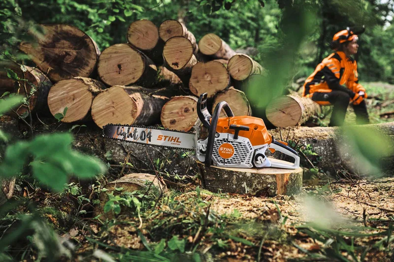 STIHL Profi-Benzin-Motorsäge MS 300 C-M VW, RS Pro, Schienenlänge 35 cm