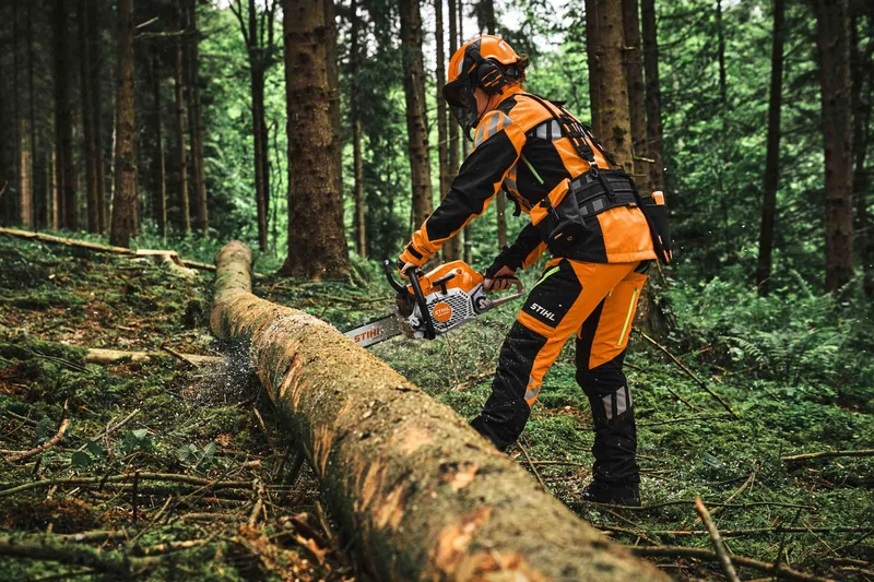 STIHL Profi-Benzin-Motorsäge MS 300 C-M, RS Pro, Schienenlänge 40 cm