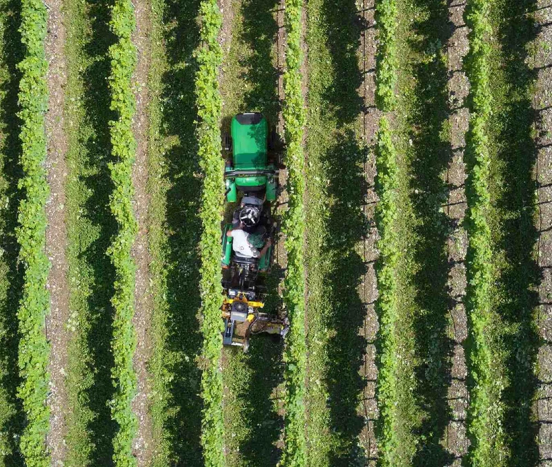 FERRARI Knicklenker-Traktor Cobram 60 AR Micro -Grundmaschine ohne Bereifung