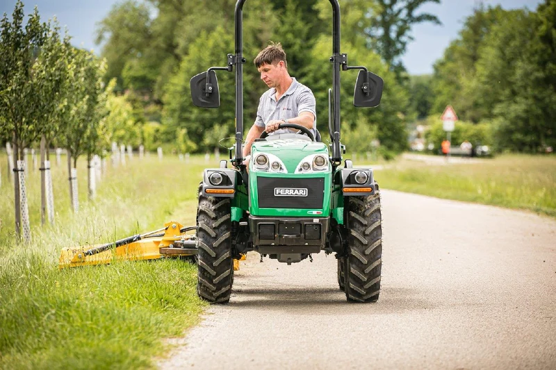 FERRARI Kompakttraktor Cromo 35 AR -Grundmaschine ohne Bereifung