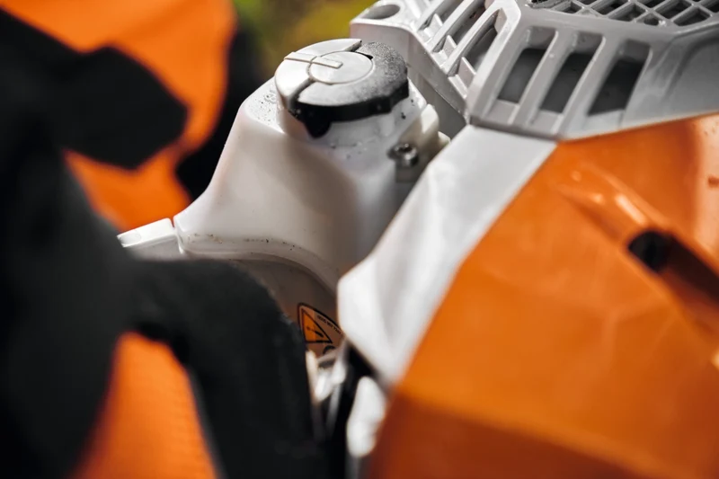 STIHL Benzin-Motorsäge MS 400 C-M VW, RH, Schienenlänge 40 cm