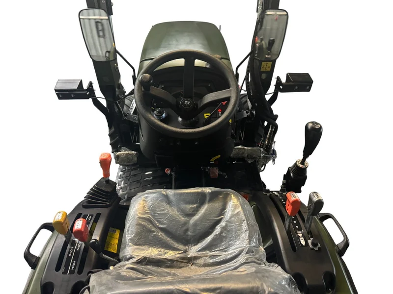 Startrac Allrad-Kleintraktor 26 mit Radialbereifung + Frontlader inklusive Schaufel