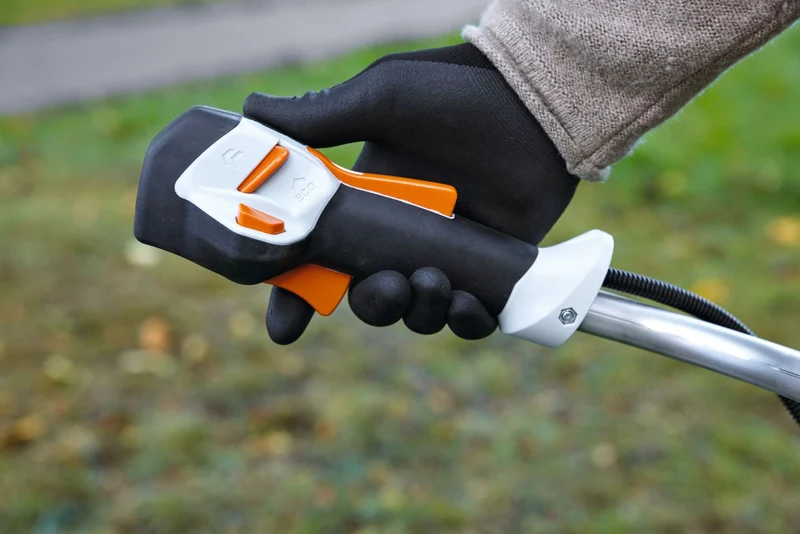 STIHL Akku-Motorsense FSA 120 Grundgerät / GC 230-2 - ohne Akku und ohne Ladegerät