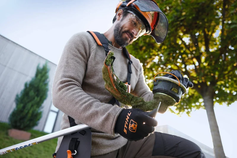 STIHL Akku-Motorsense FSA 120 Grundgerät / GC 230-2 - ohne Akku und ohne Ladegerät