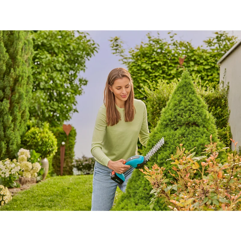 Gardena Akku-Gras- und Strauchschere PowerCut / Ready-To-Use Set