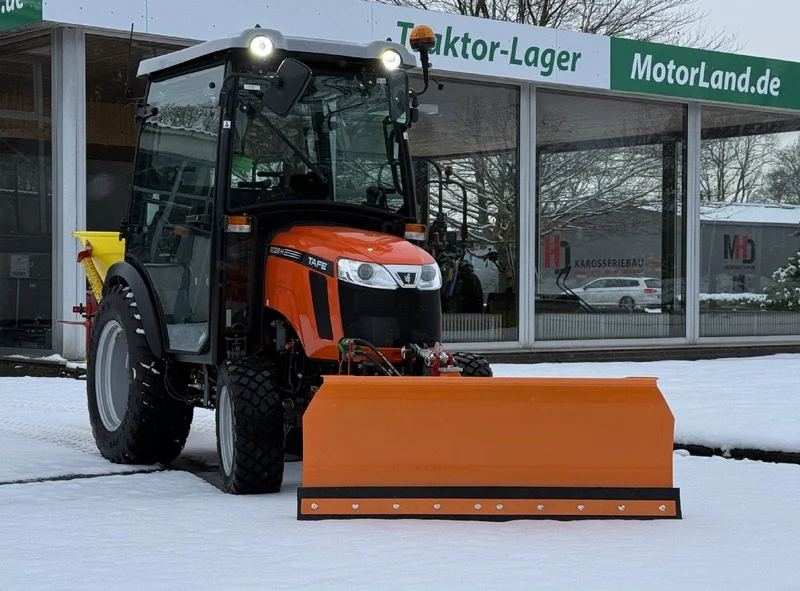 Tafe Allrad-Universalschlepper 6028H KB mit Winterpaket und Kommunalbereifung