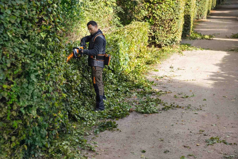 STIHL Akku-Heckenschere HSA 130 R, 75 cm ohne Akku und Ladegerät