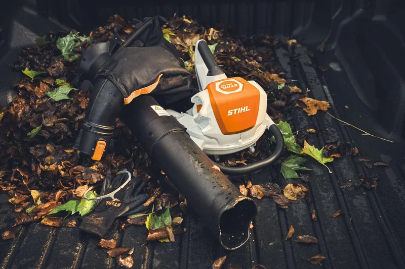 STIHL Akku-Saughäcksler SHA 140, ohne Akku und Ladegerät