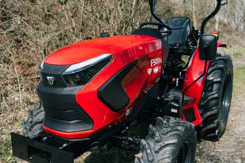 Tym Allrad-Kompakttraktor F50Rn Grundmaschine ohne Bereifung
