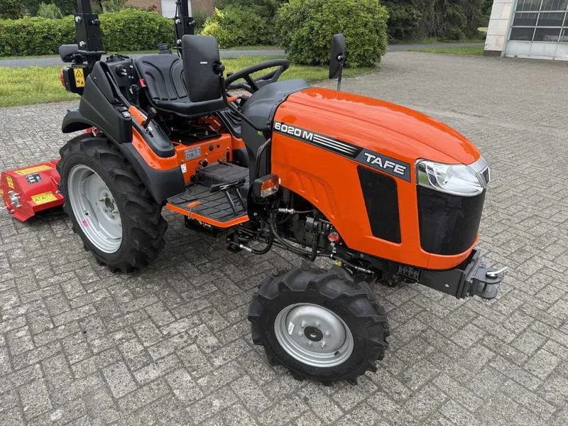 Tafe Allrad-Universalschlepper 6020M Grundmaschine ohne Bereifung - mit hydr. Lenkung