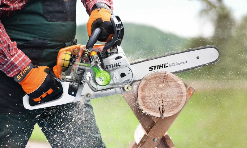 STIHL Motorsäge MS 251, RM3, Schienenlänge 40cm