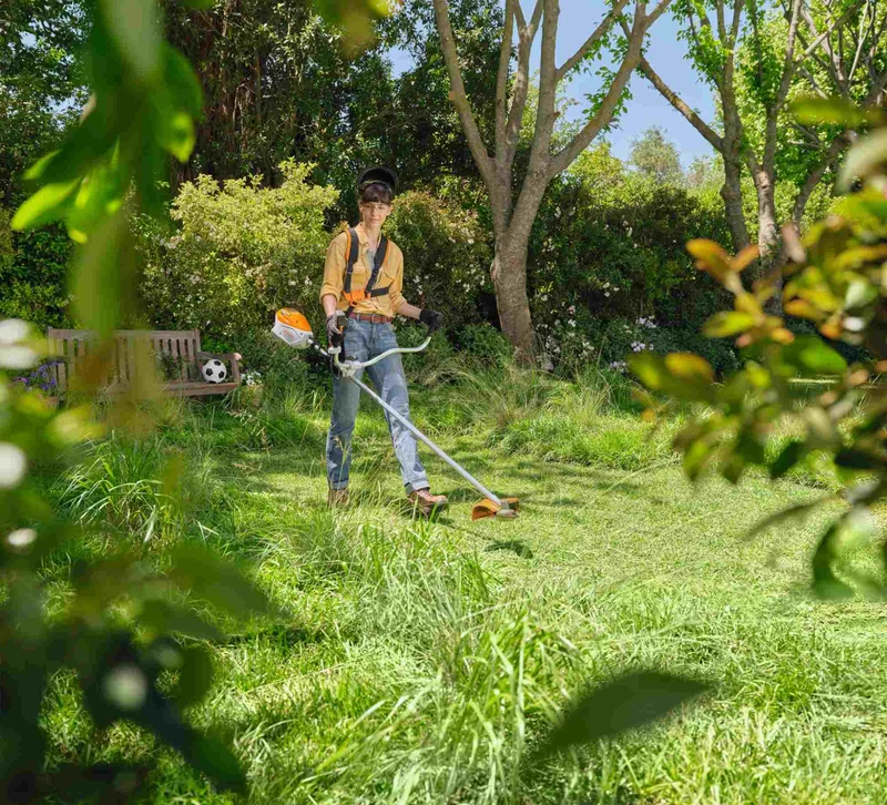 STIHL Akku-Motorsense FSA 80 ohne Akku und Ladegerät