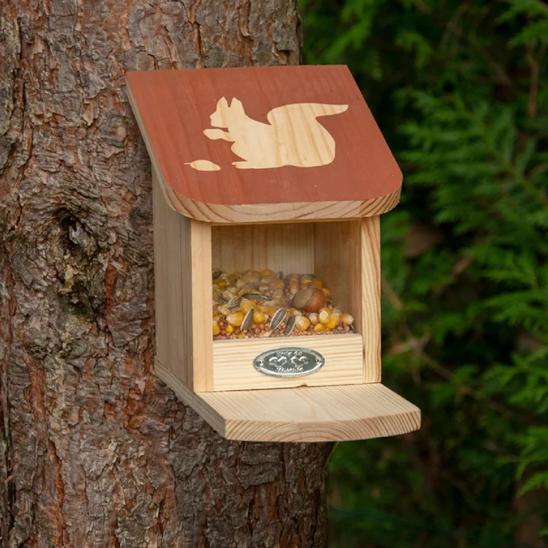 Eichhörnchen Futterhaus 'Anton' (aus Kiefernholz)