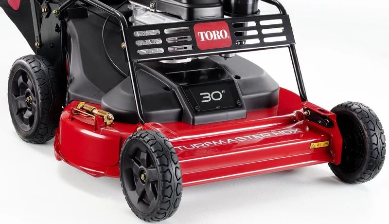 Toro Benzin-Rasenmäher mit Radantrieb TurfMaster HDX