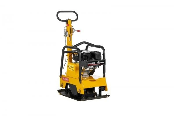 Lumag Benzin-Rüttelplatte RP 130 HPC inkl. Gummimatte u. Fahrwerk