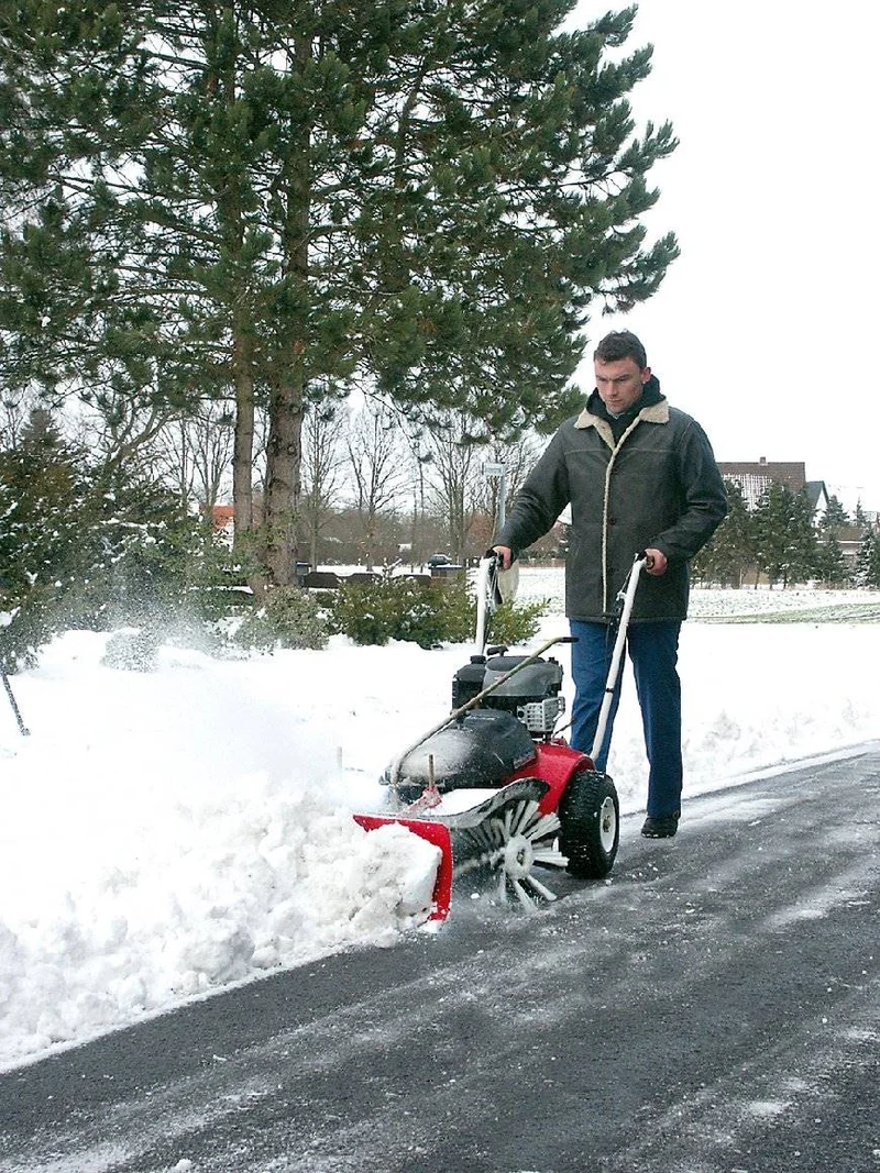Tielbürger Schmutz- und Schneekehrmaschine tk38 Honda GCV170