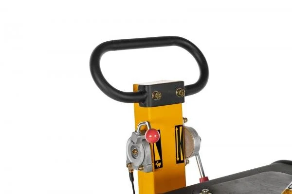 Lumag Benzin-Rüttelplatte RP 300 HPCA inkl. Gummimatte und Fahrwerk