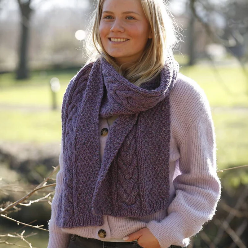 Strickset Schal mit Zopfmuster