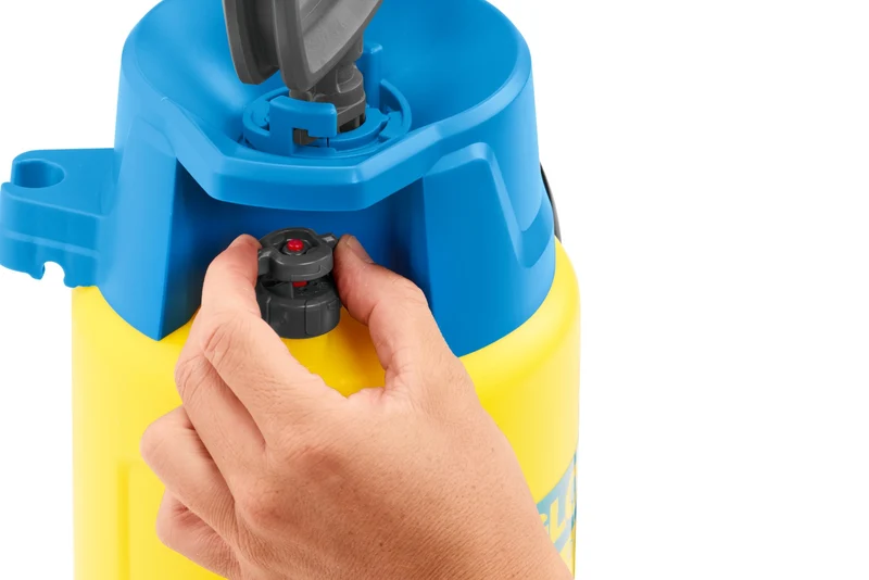 Prima 300 Drucksprüher 3 Liter, 3 bar Gartenspritze mit Messinglanze, Kompaktes Sprühgerät für Pflanzenpflege