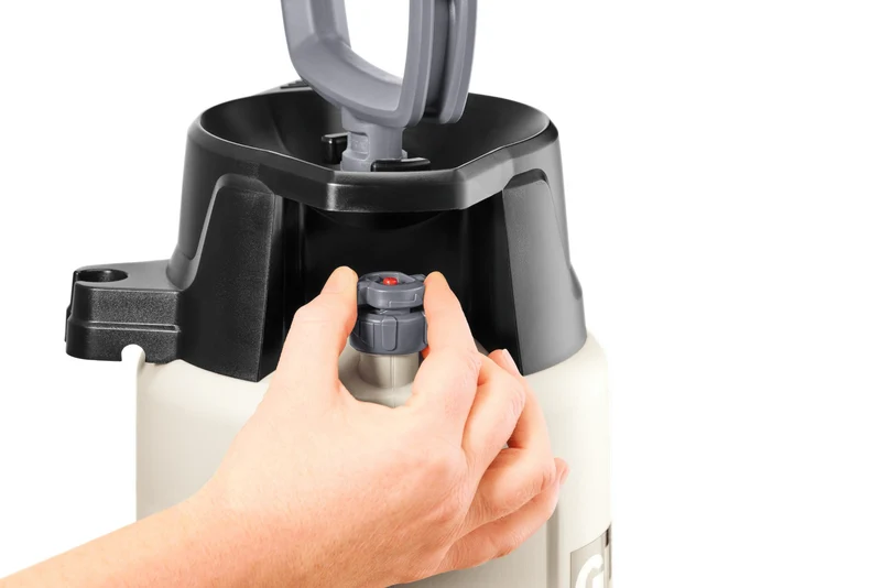 Pro 500 Drucksprühgerät 5 Liter, Profi-Sprüher für Bauchemikalien, Tiefgrund & Öle, Mit FKM-Dichtungen, Messing-Flachstrahldüse