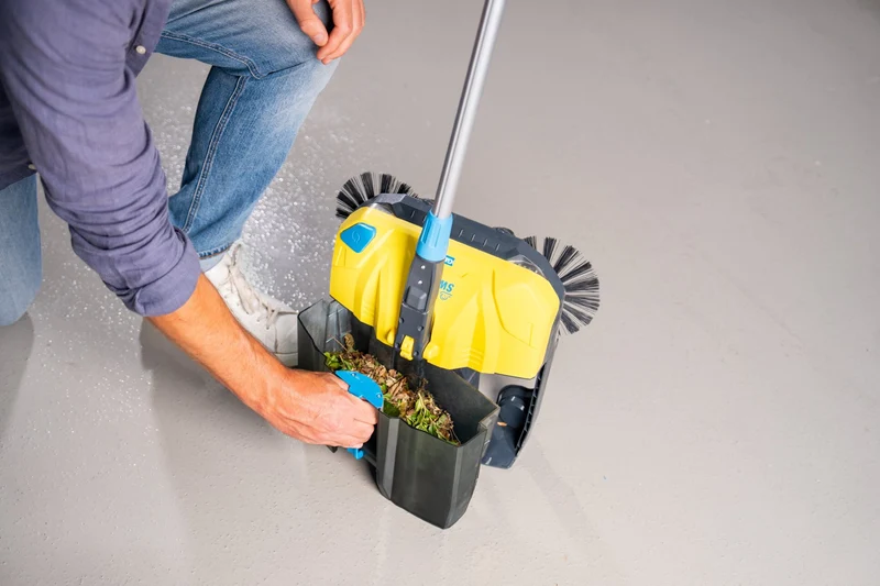 GLORIA Akku-Kehrmaschine EasySweep 18V – Multi-Kehrsystem für Indoor & Outdoor (Solo-Version, ohne BOSCH 18V Akku)