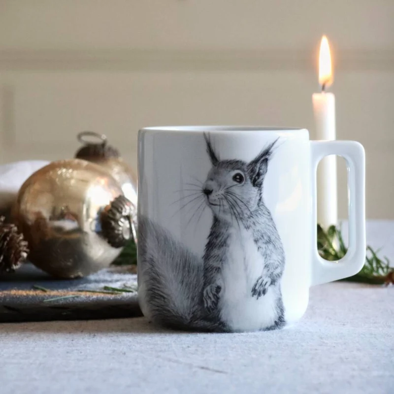 Becher Eichhörnchen