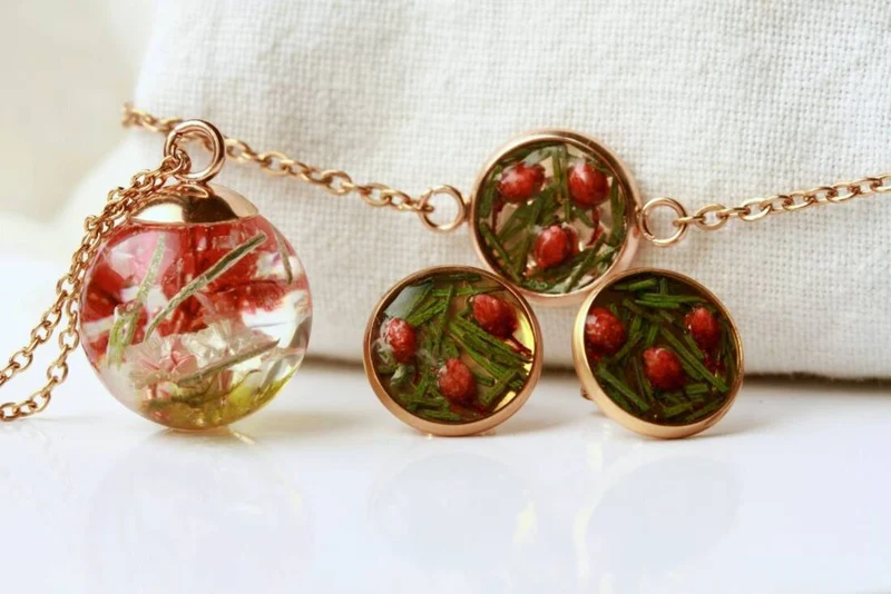 Kette mit Blüten