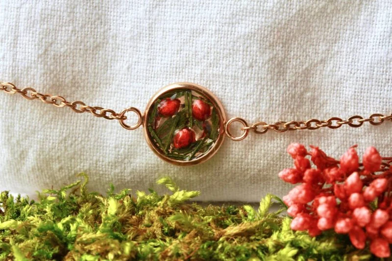 Armband mit Blüten
