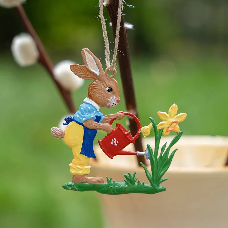 Zinnfigur Hase mit Gießkanne