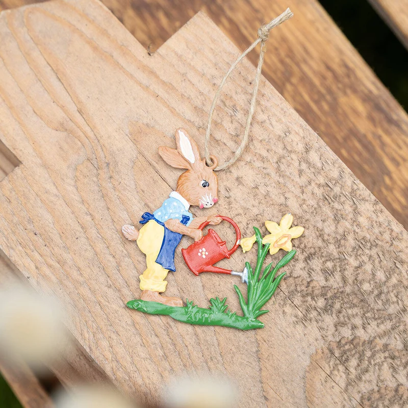 Zinnfigur Hase mit Gießkanne