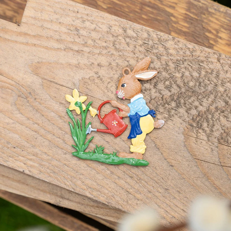 Zinnfigur Hase mit Gießkanne