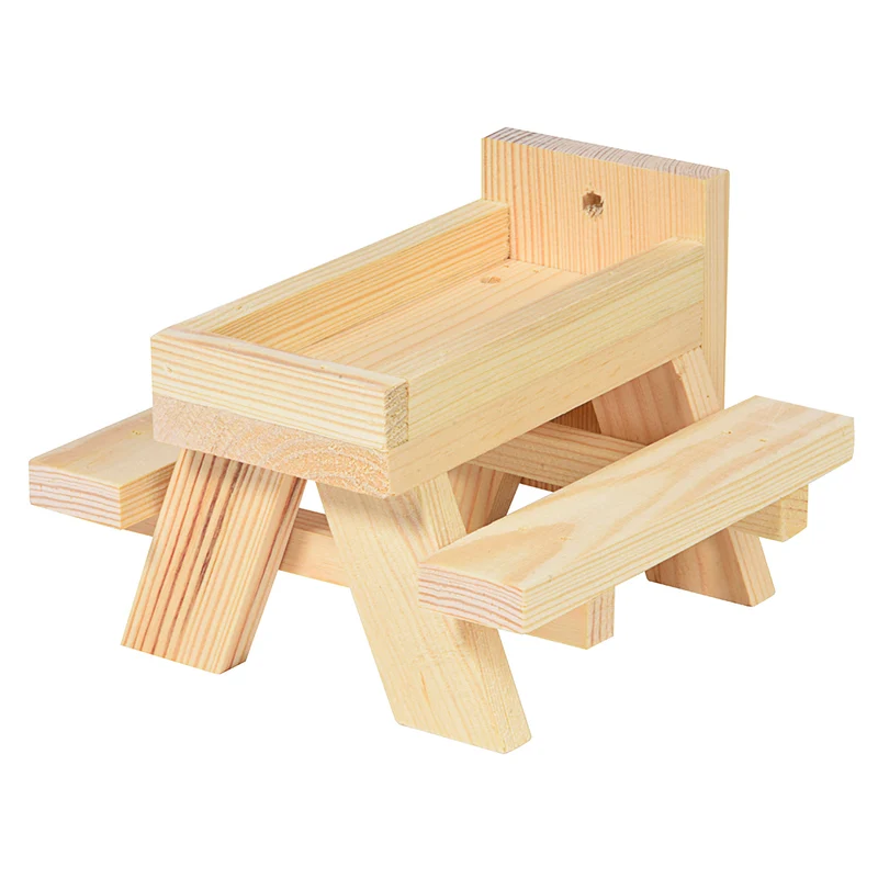 Picknicktisch für Eichhörnchen