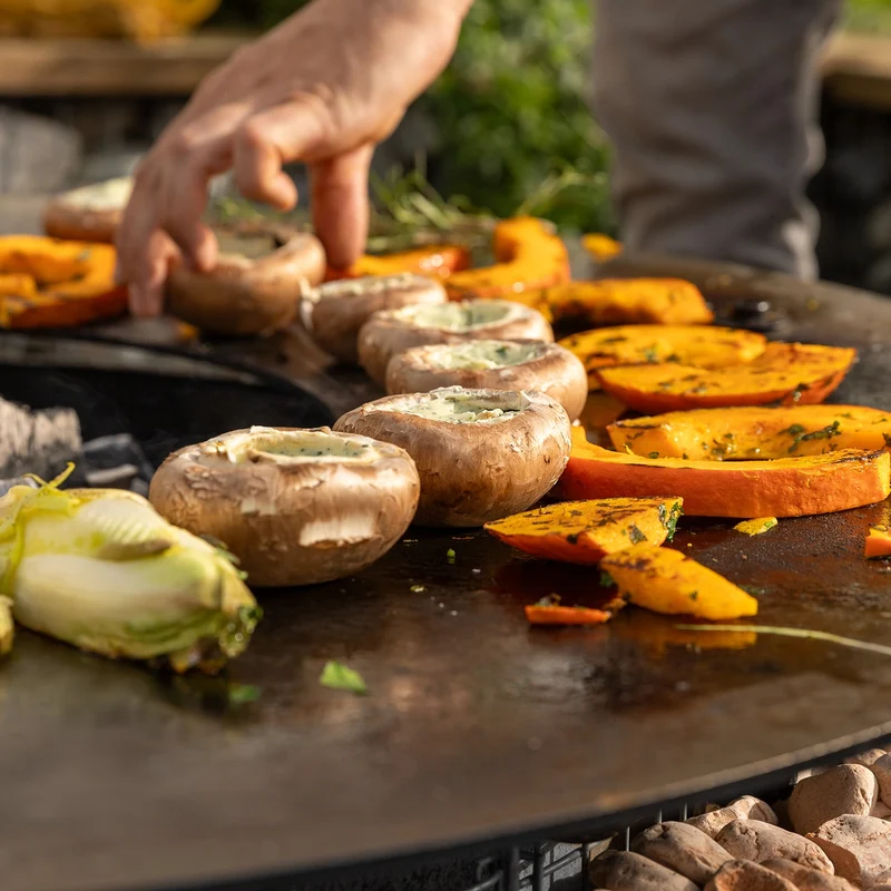 bellissa Sole Grillring Grillplatte Feuerplatte für Grillrost & Feuerschale rund Antihaft Funktion