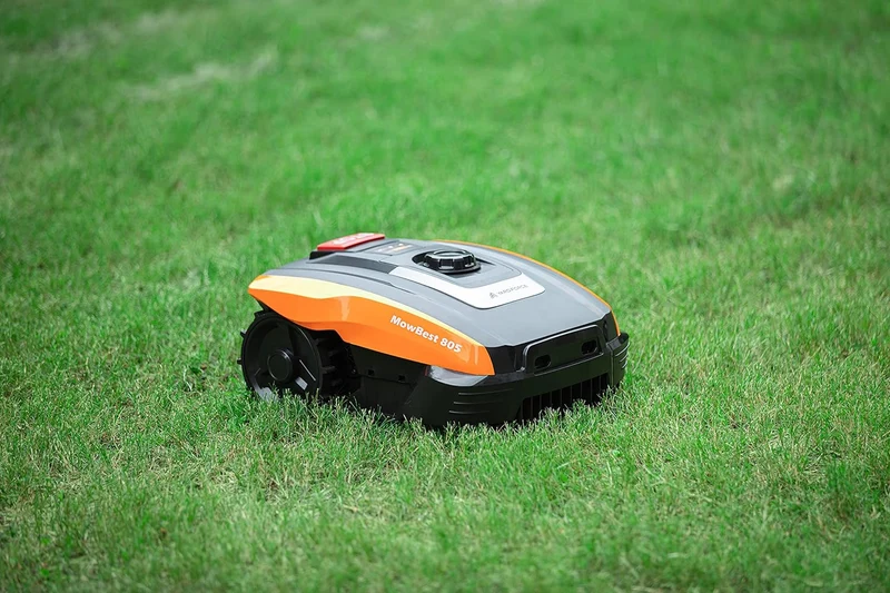 Yard Force MowBest 805 Mähroboter (bis 250 m², 20V 2,0 Ah) – Automatischer Rasenroboter mit Kantenschnitt, 30 % Steigung & Sicherheits-Sensoren