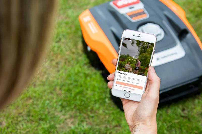 Yard Force Mähroboter Compact 300RBS – Bis 300 m², iRadar Ultraschallsensor, Bluetooth App-Steuerung, Brushless Motor, 30 % Steigung