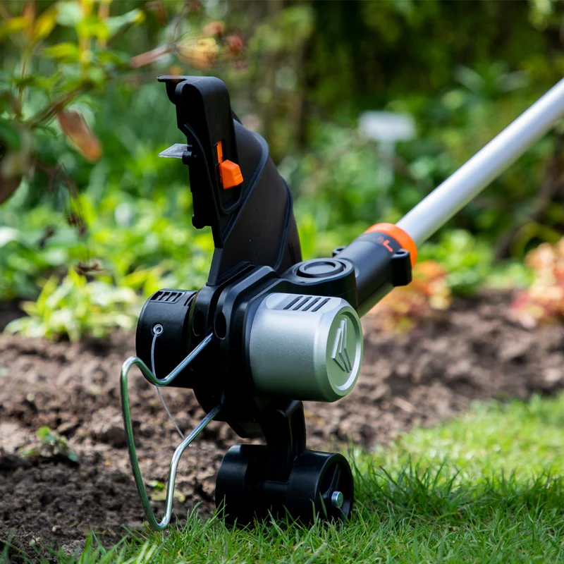 Yard Force 40V Akku-Rasentrimmer LT G33AW-EU – 28-33 cm variable Schnittbreite, verstellbarer Schneidkopf, Pflanzenschutz (Sologerät / Ohne Akku & Ladegerät)