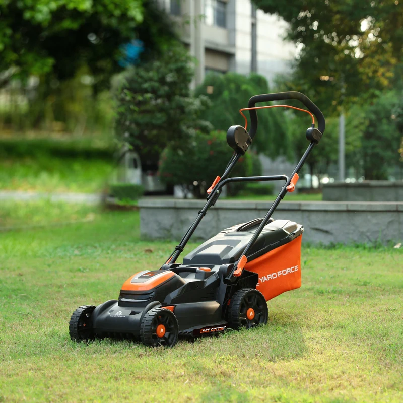 Yard Force 20V Akku-Rasenmäher LM C40B – 40 cm Schnittbreite, inkl. 2x 20V 4,0 Ah Akkus & Ladegerät, Torque-Boost, 40L Fangkorb mit Mulchfunktion