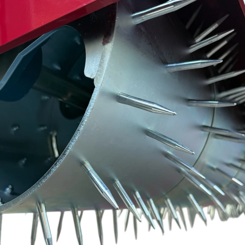 Master Lawn Spiker Mammoth