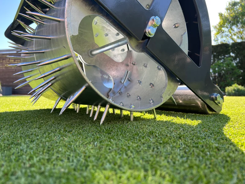 Master Lawn Spiker Aerifizierwalze