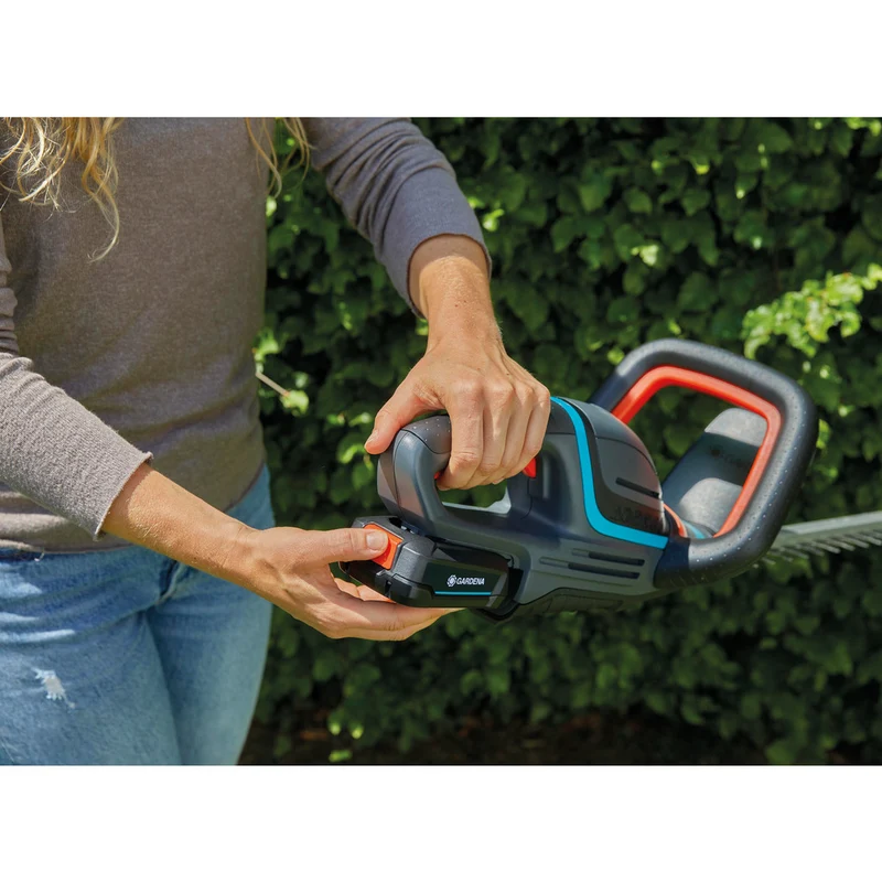 Gardena Akku-Heckenschere ComfortCut 60 18V-P4A / Ready-To-Use Set