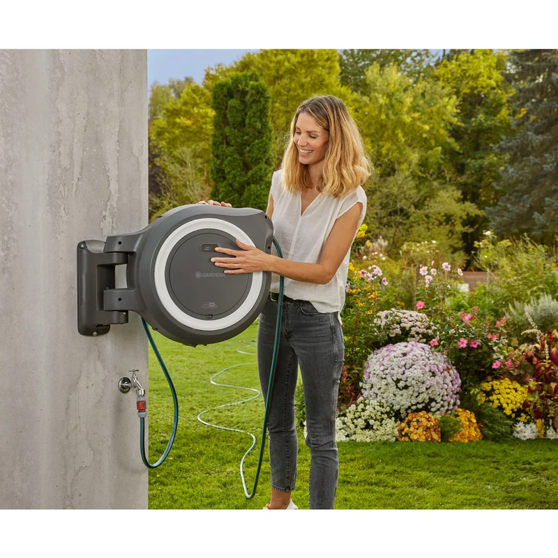 Gardena Akku-Wand-Schlauchbox PowerRoll XXL / solo